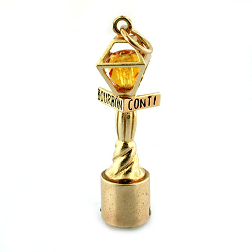 14k Gold New Orleans Street Lamp Post AC Vintage Charm 
